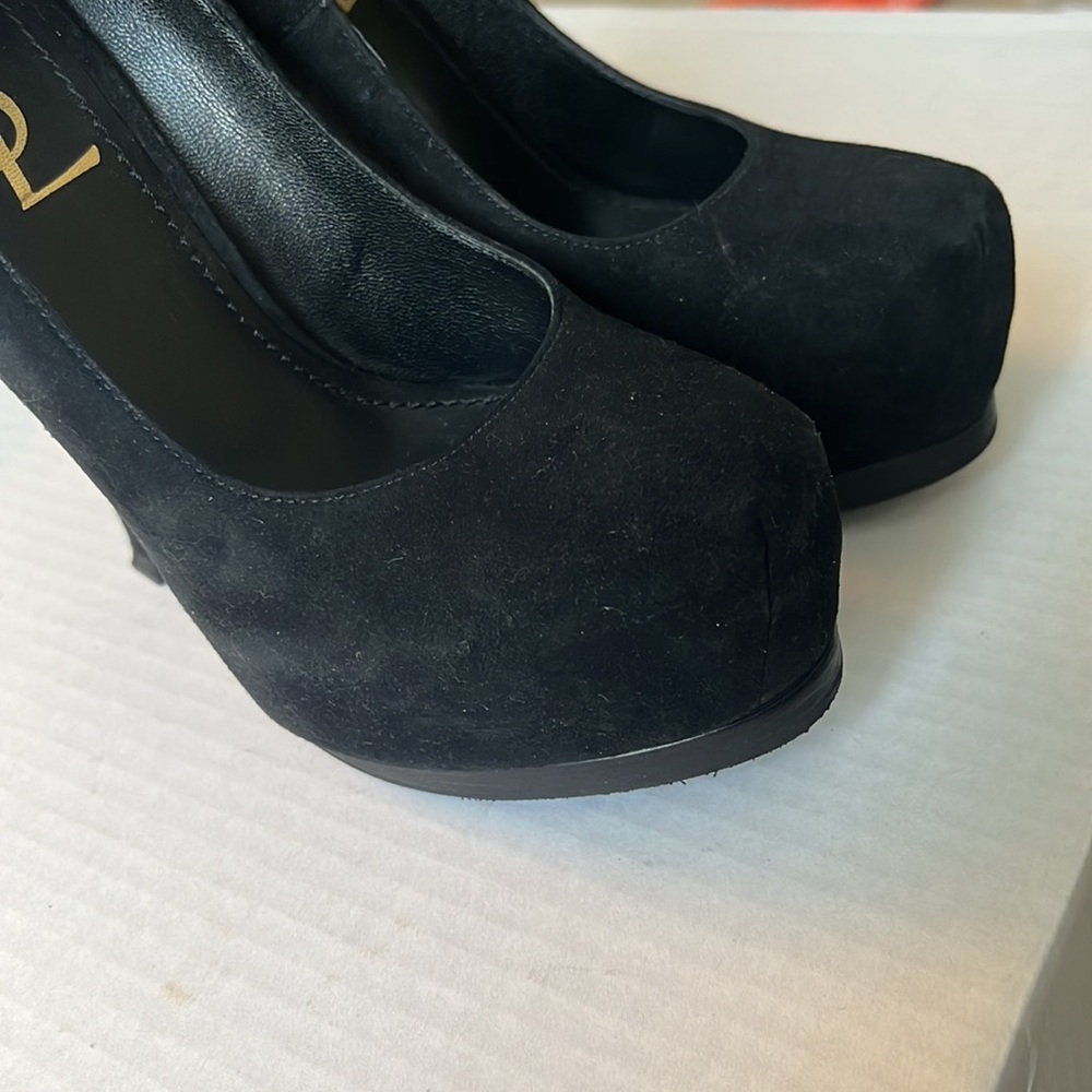 Saint Laurent, YSL Tribute Suede Pumps - Picture 2 of 9